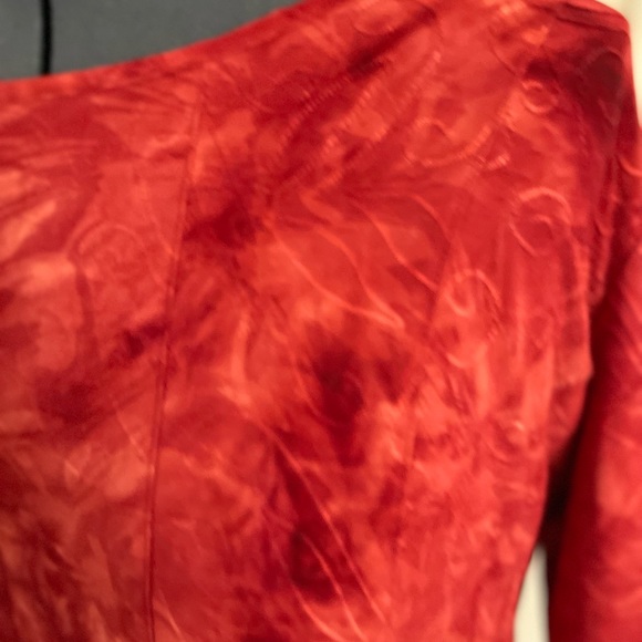 Red Top -XL - Picture 5 of 5